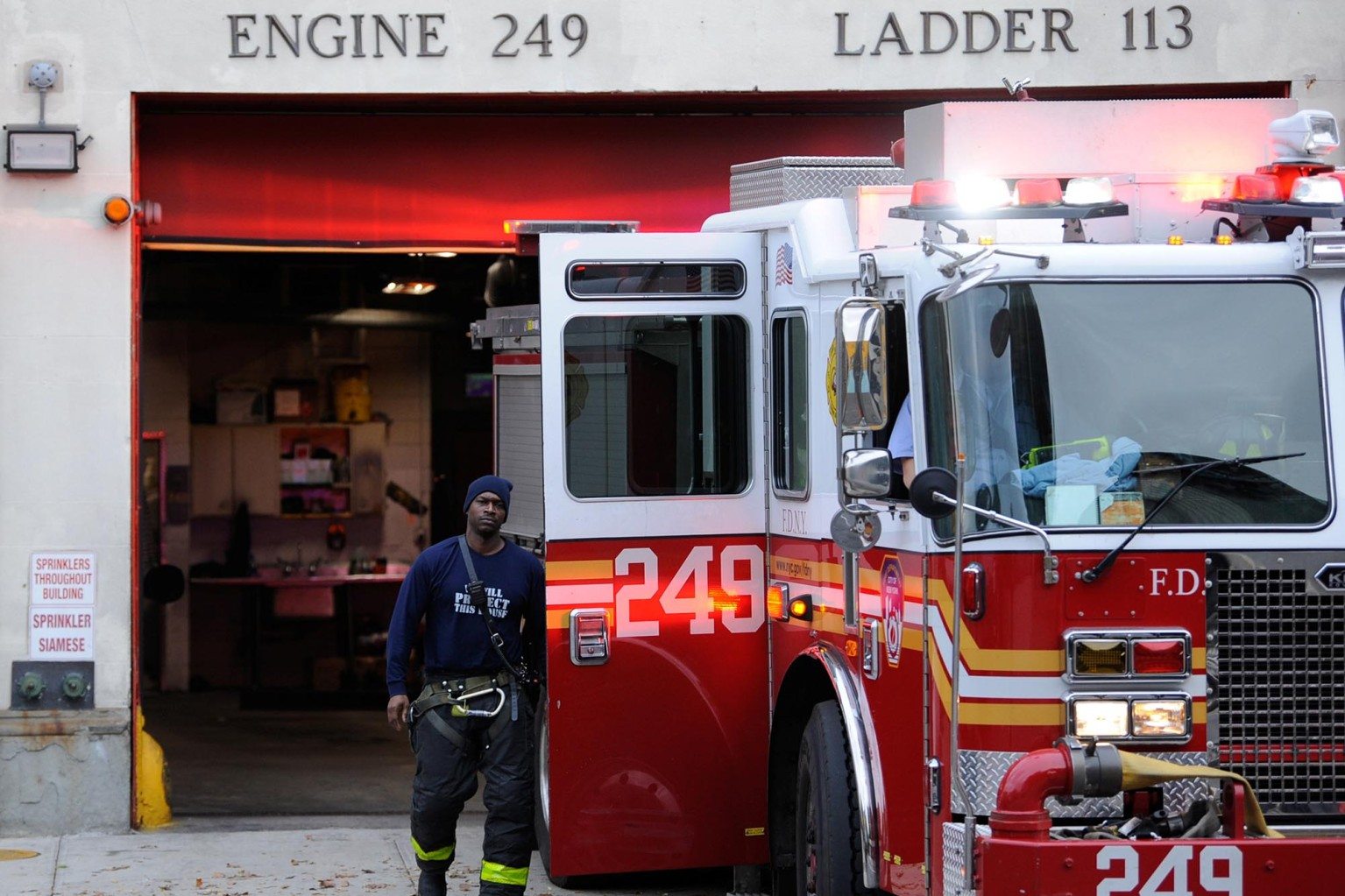 26 Firehouses in NYC Close as Staff Refuse COVID-19 Vaccines – Garbage Piles up in NYC as People Quit Rather than Get the Shot Fdny-241