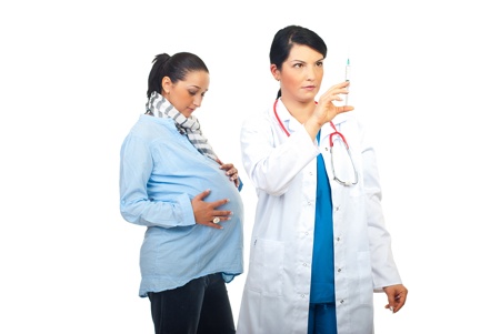 Doctor-Prepare-Vaccine-For-Pregnant-Woman1
